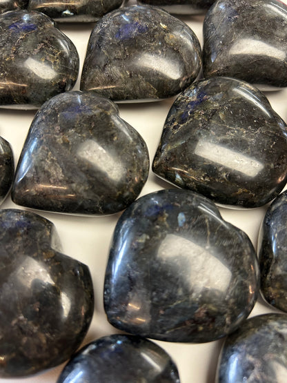 Dark Larvakite Hearts