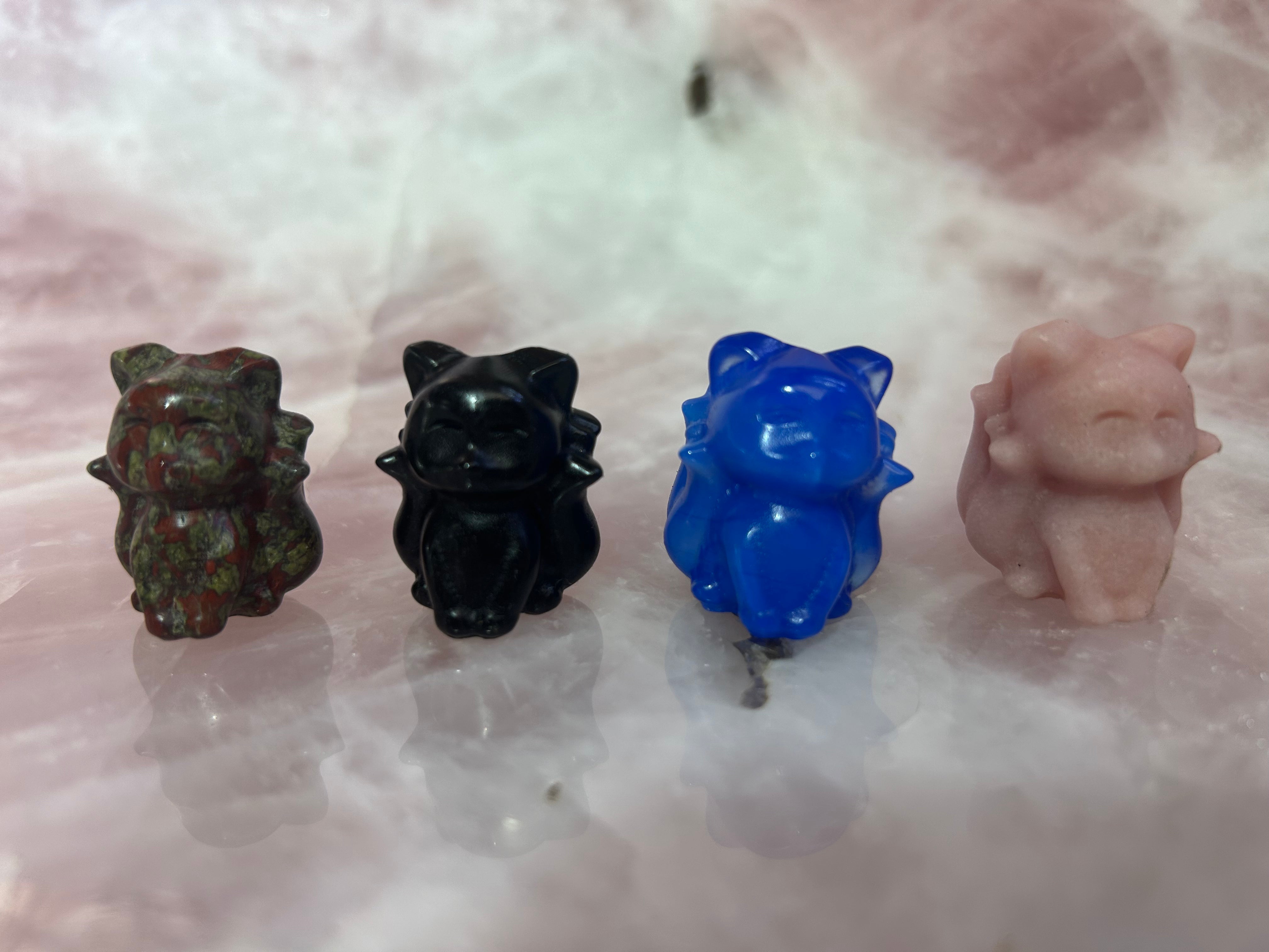 Carvings Mountain Mineral Market